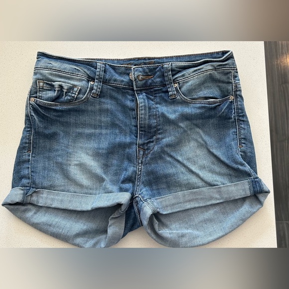 American Eagle Shorts - Picture 5 of 9